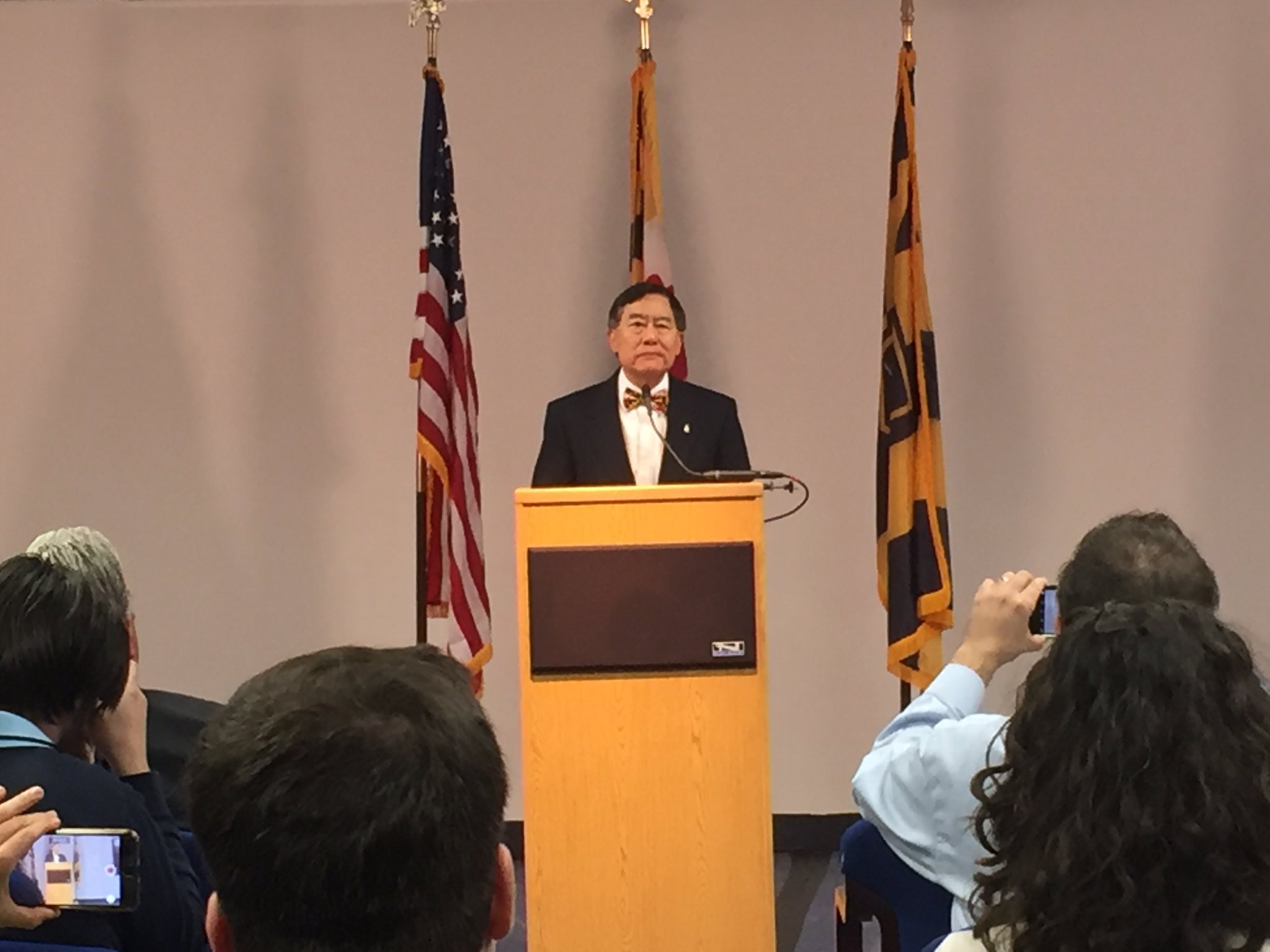 University of Maryland President Wallace Loh announces his retirement to media members. (Danielle Stein/Capital News Service)