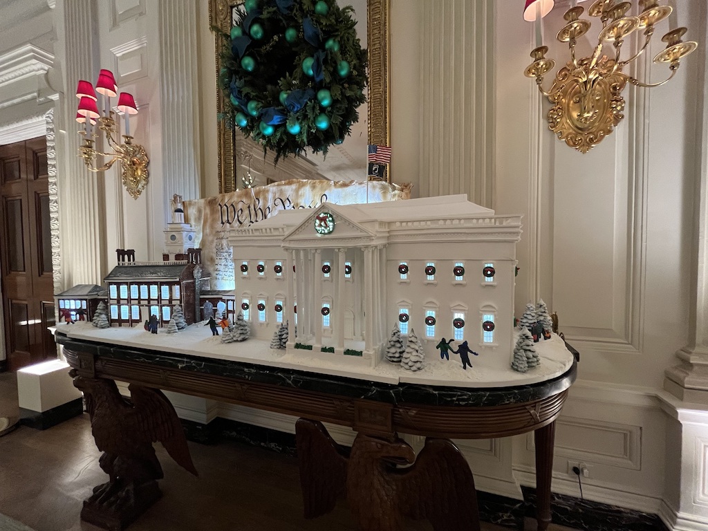 2022 White House Gingerbread Christmas Ornament