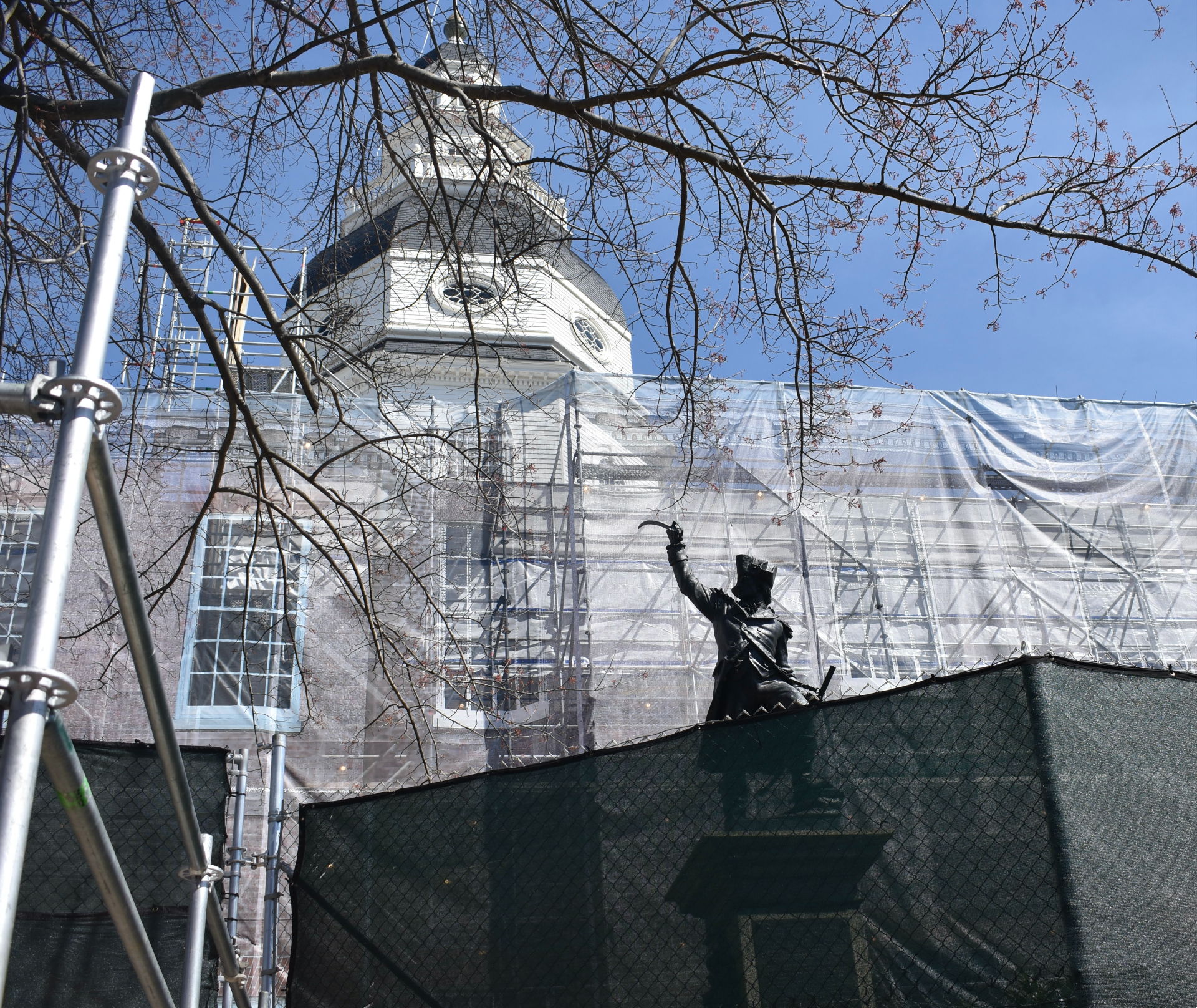 A statue of Baron Johann DeKalb in front of the Maryland State House. (Tyrah Burris/Capital News Service)